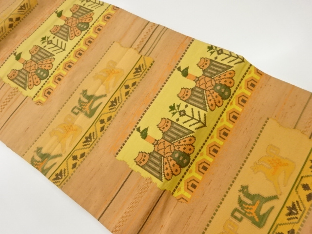 リサイクル　手織り紬変わり横段に鳥獣・草花模様織出し名古屋帯